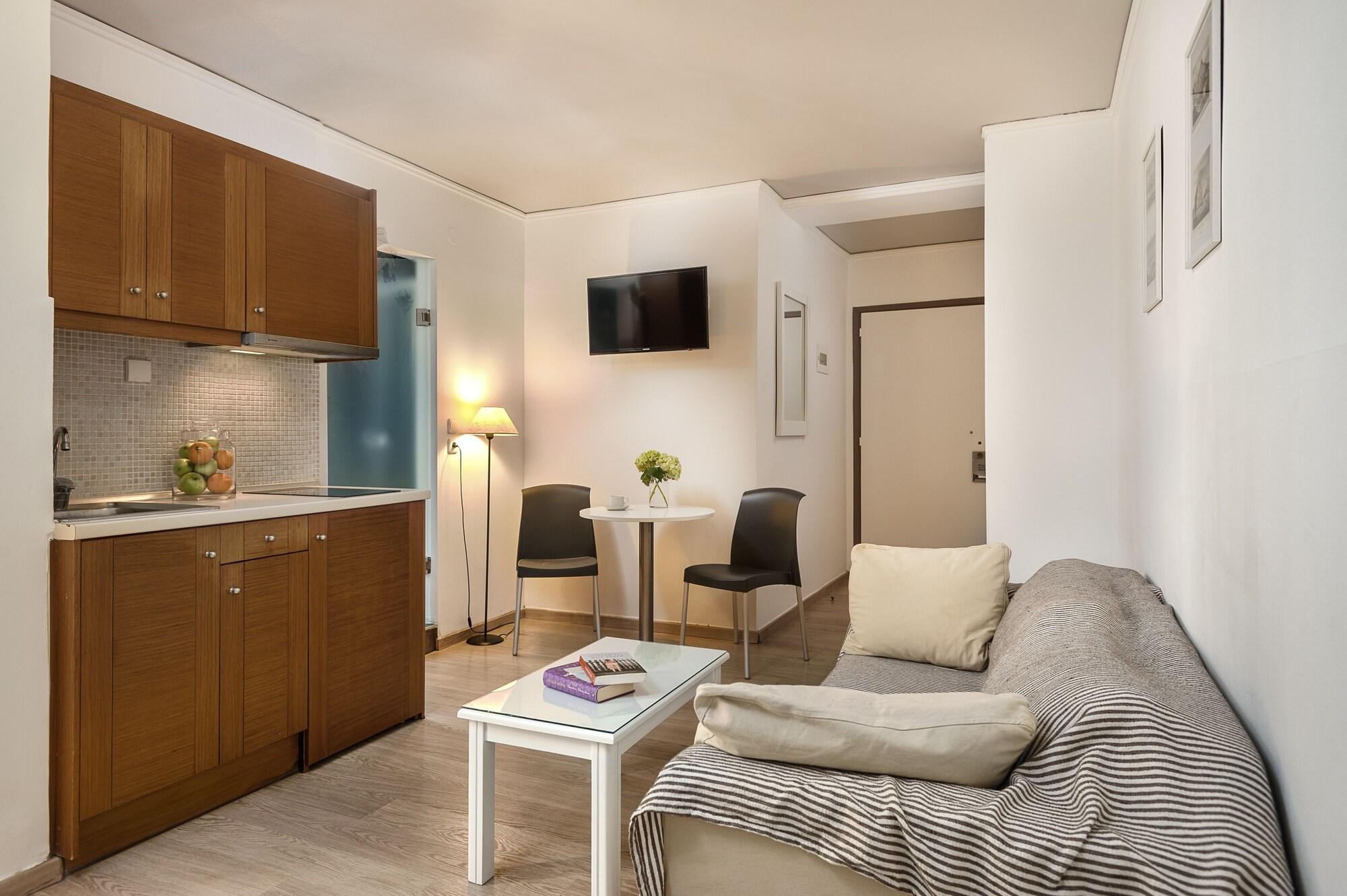 Elina Hotel Apartments Rethymno Exteriör bild