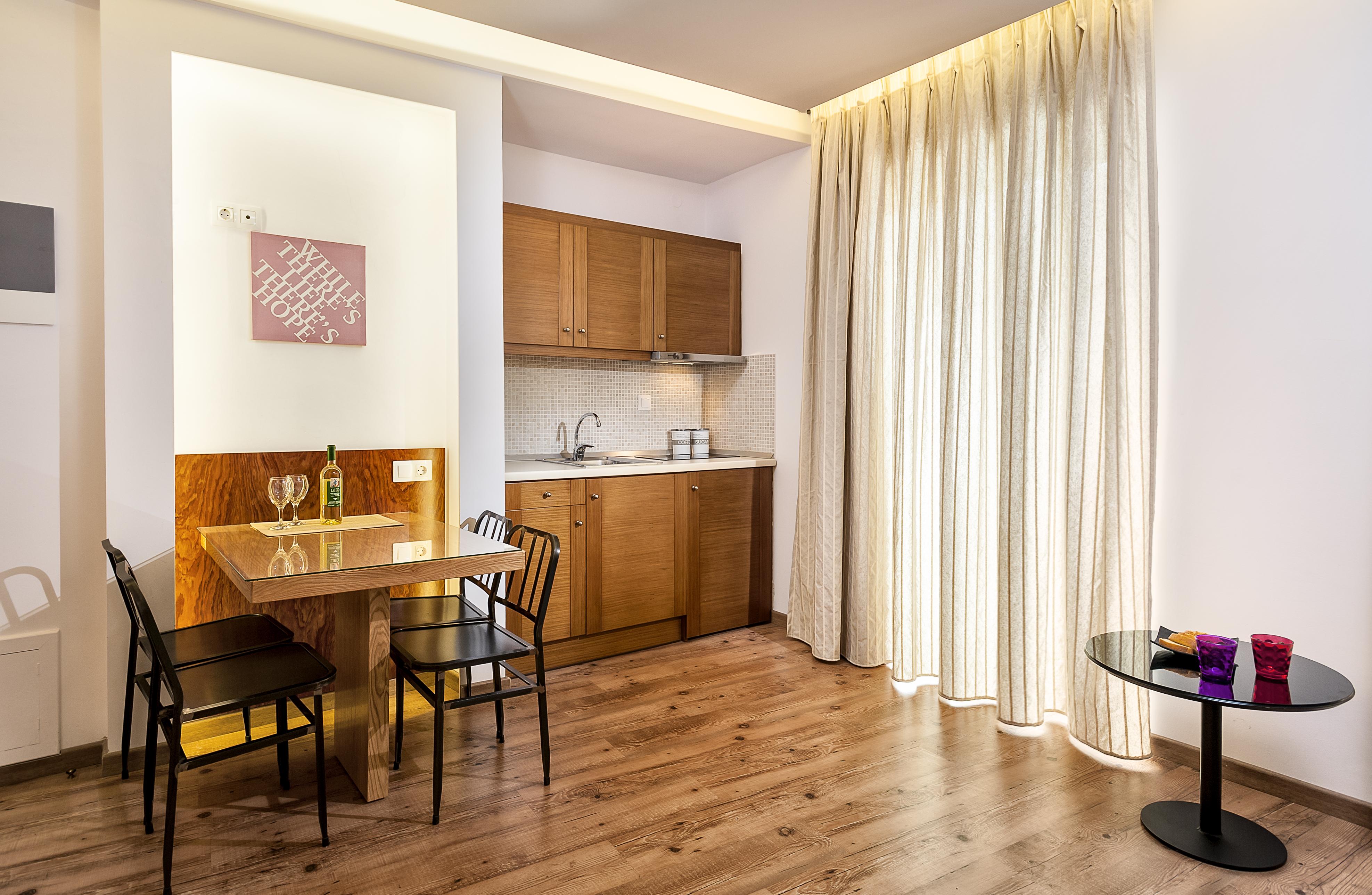 Elina Hotel Apartments Rethymno Exteriör bild