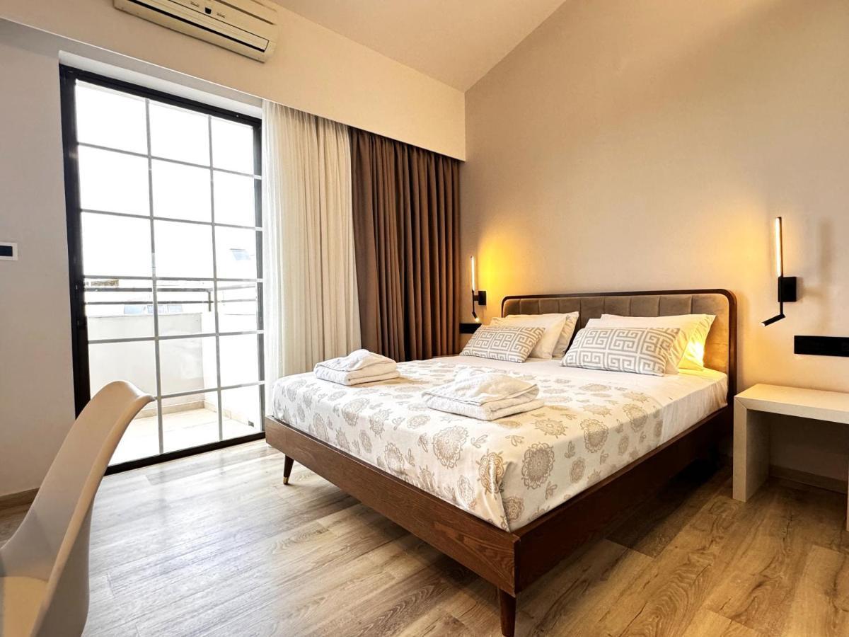 Elina Hotel Apartments Rethymno Exteriör bild
