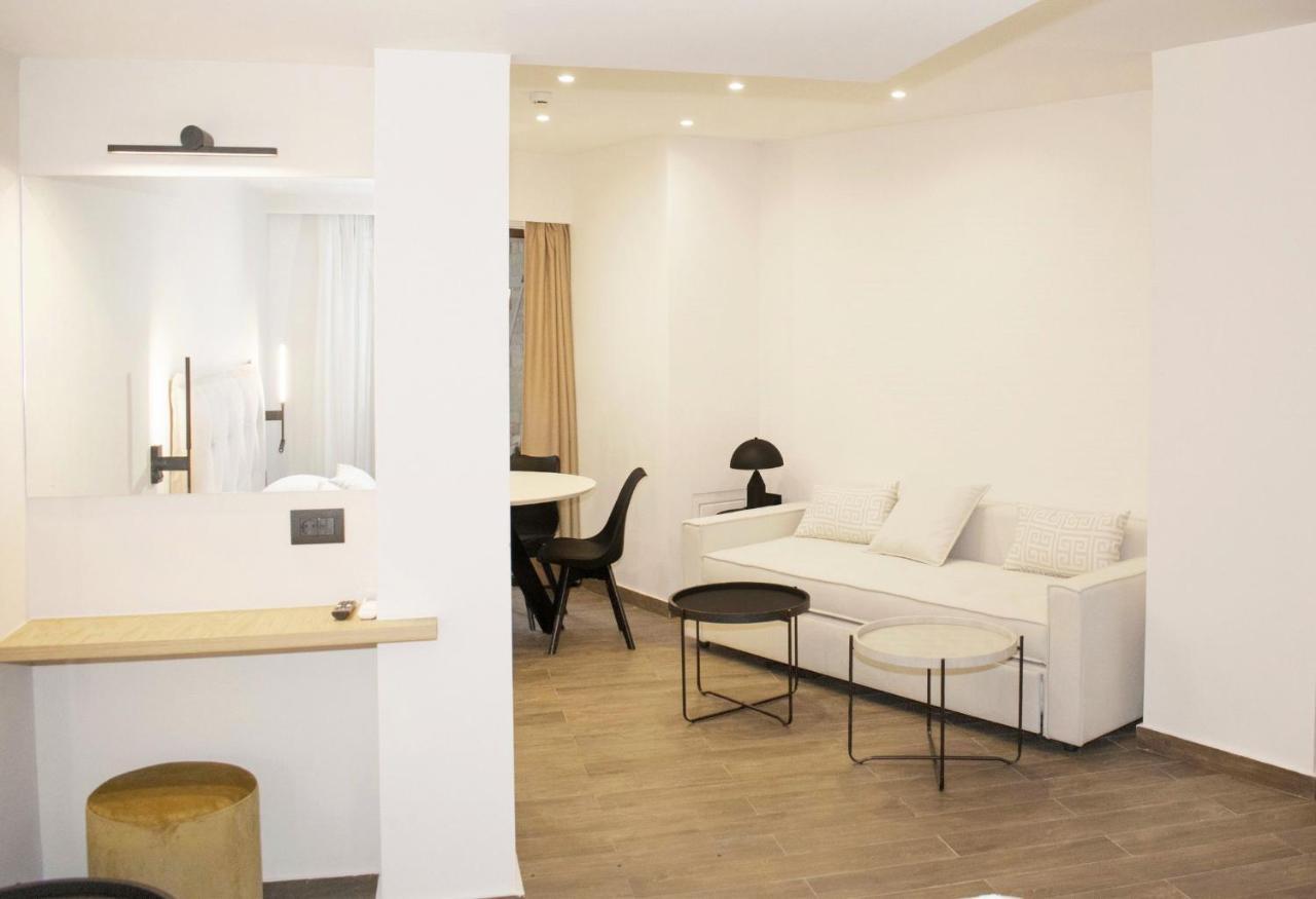 Elina Hotel Apartments Rethymno Exteriör bild